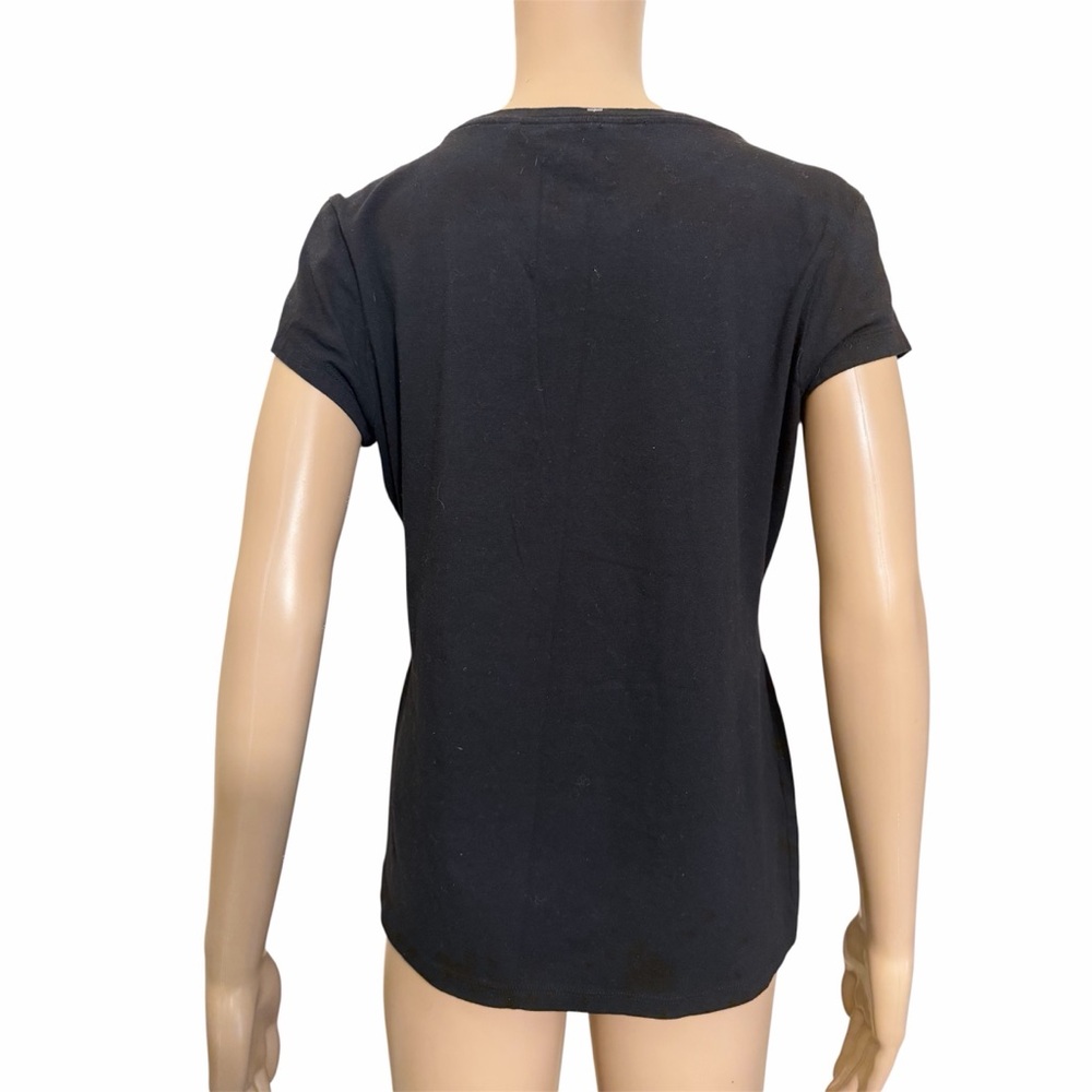 GUESS Black and Gold Logo Tee - Picture 4 of 6